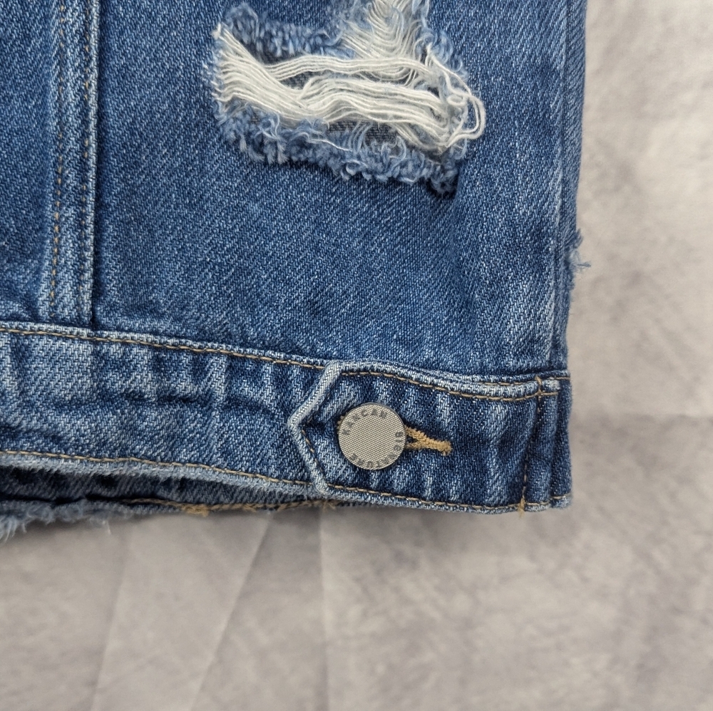 KanCan Size Large Denim Vest Distressed - Picture 6 of 12